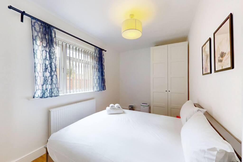 Spacious 2Bd Apartment Cricklewood 런던 외부 사진